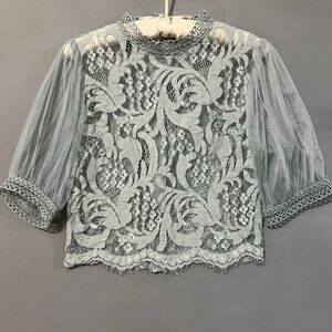 peach Soft Blue Green Lace Top Cropped Hem Sheer Sleeves Eyelash Trim Medium Top